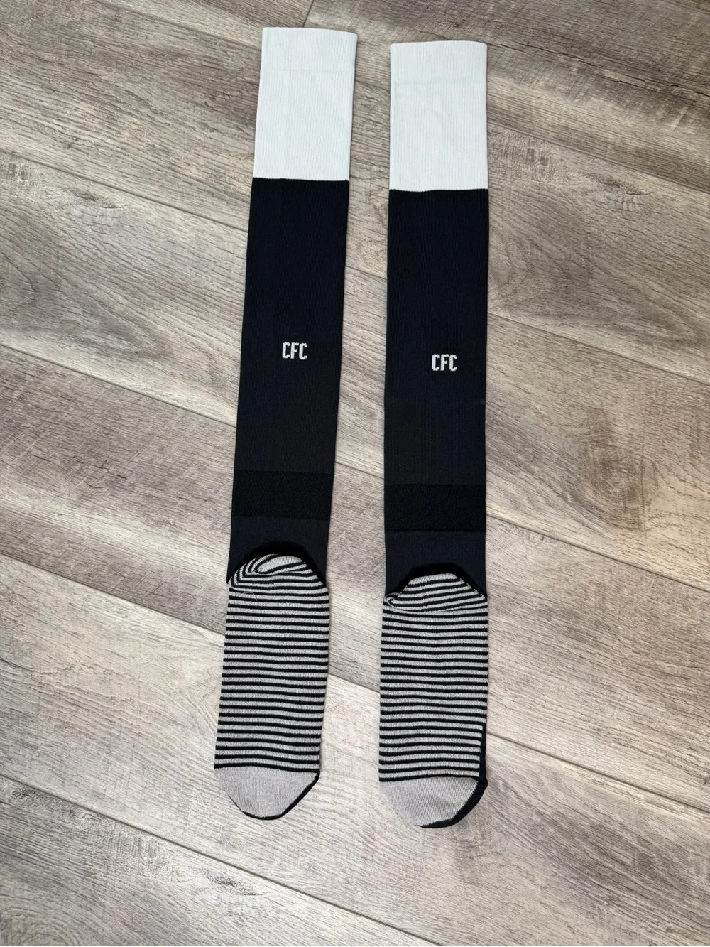 Nike Chelsea 3rd Kit 25/26 Black and White Athletic Knee-High Socks LG size 8-12
